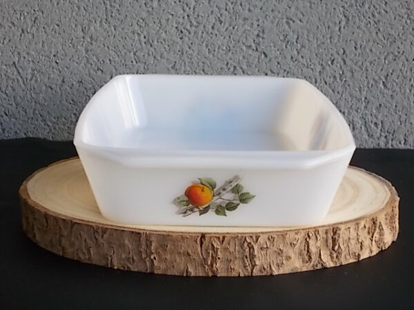 Plat à Four "Fruits de France, en verre Opale et motif Fruitier. De la Marque Arcopal France