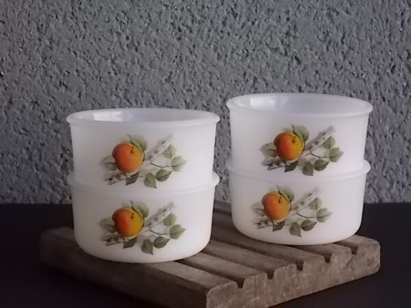 Ramequin "Fruits de France", en verre Opale et motif de Fruit. De la marque Arcopal France