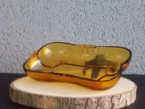 Ravier rectangulaire à Oreille, en verre teinté Ambre. Made in Deutschland
