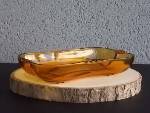 Ravier rectangulaire à Oreille, en verre teinté Ambre. Made in Deutschland
