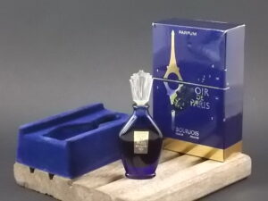 Flacon Soir de Paris, Parfum 7 ml. Lancé en 1928. De la maison Bourjois Paris