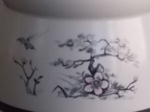 Sucrier "Asian Dawn", Lambethware, en Grès Blanc, à motif Asiatique et lignes Grises. De la marque Royal Doulton