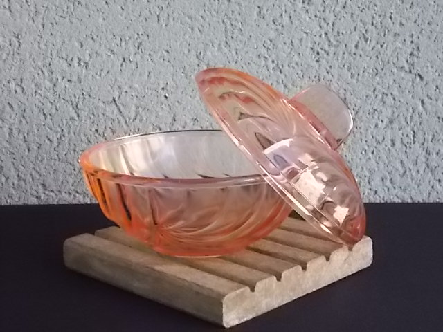 Sucrier couvert rond en verre Rose Saumoné