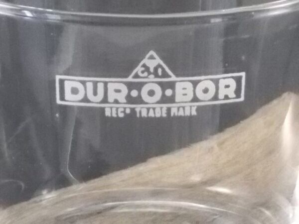 Tasse à café filtre, en Métal Argenté et tasse en verre. De Durobor Group S.A. Made in Belgique