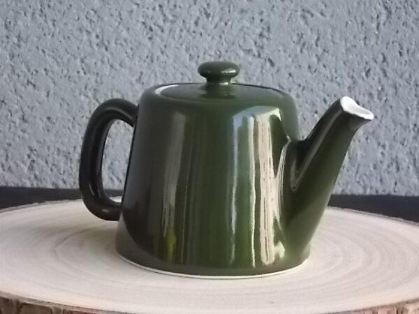Théière individuelle, en céramique Vert Sapin. Modèle 732. De la Manufacture Pillivuyt France.