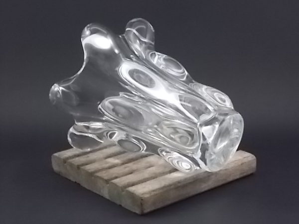 Vase "Cascade" en Cristal. De forme évasé. Effet de gouttes en cascade. De la maison Art Vannes France.