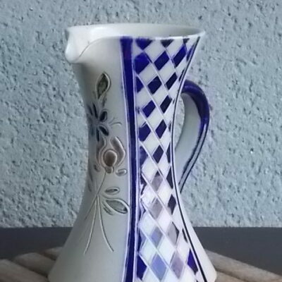 Vase pichet en Grès Alsacien, décoré et tourné à la main, vitrification au Sel. De Roger Paul Schmitter - Betschdorf. Made in France