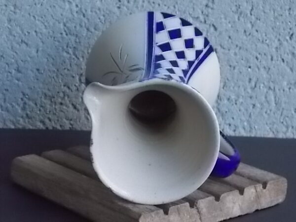 Vase pichet en Grès Alsacien, décoré et tourné à la main, vitrification au Sel. De Roger Paul Schmitter - Betschdorf. Made in France