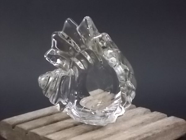 Vide poche "Conque", en verre moulé épais. Forme de Coquillage. De Art Vannes France, Verrerie Cristallerie de Vannes le Chatel.