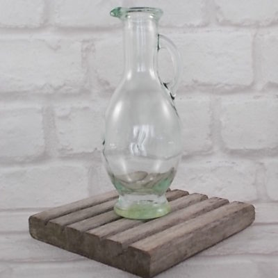 Aiguière de Vinaigre de Vin Rouge, offert par la marque "Lesieur". En verre moulé teinté Vert d'eau, contenance 20 Cl.
